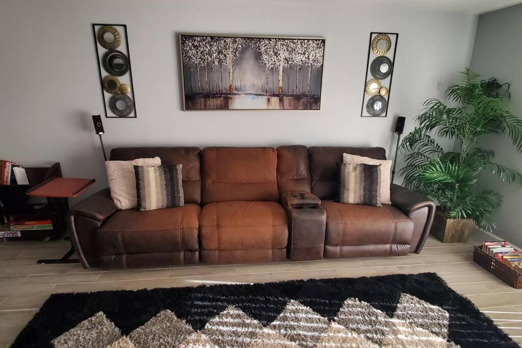 Fully Furnished, Beautiful, Spacious Two Bedroom Condo Lauderhill Buitenkant foto